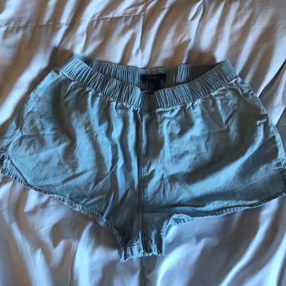 Forever 21 shorts - Picture 2 of 5
